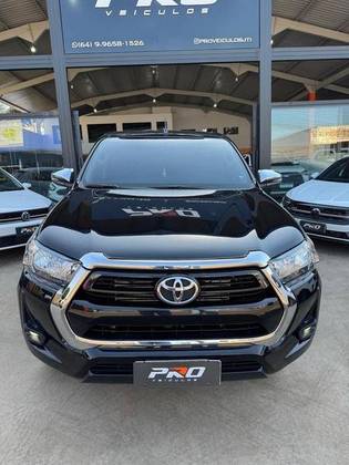 TOYOTA HILUX 2.8 D-4D TURBO DIESEL CD SRV 4X4 AUTOMÁTICO